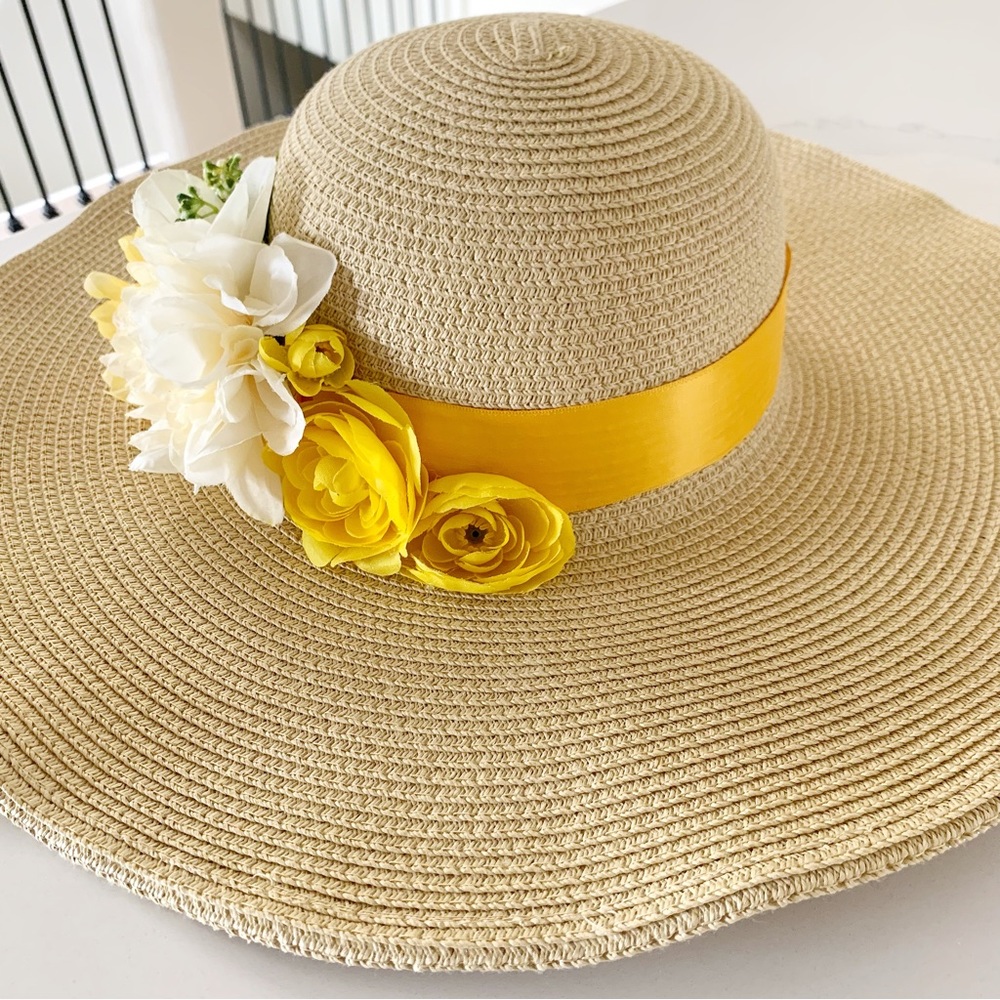 👒 MAGID Floppy Handmade Faux Flower Wide Brim Woven Paper Straw Hat - Picture 5 of 9